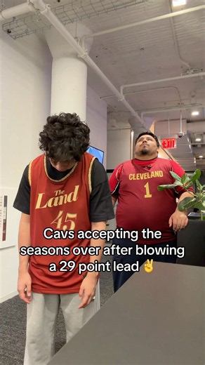 Regularly scheduled program for the Cavs ✌️ @whristan @Imjohning