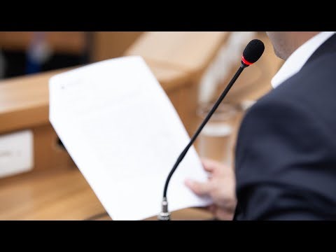 ‘Blowing democracy up’: NSW council meetings exclude voter attendance