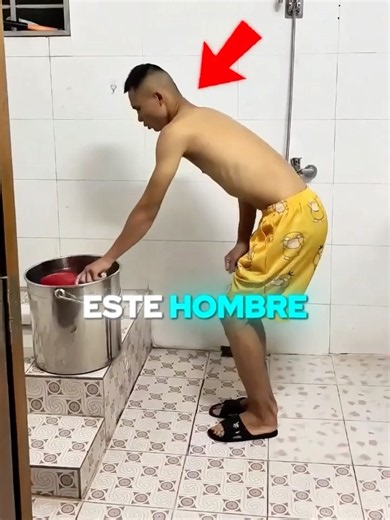 El frío lo llevó a inventar una ducha falsa!