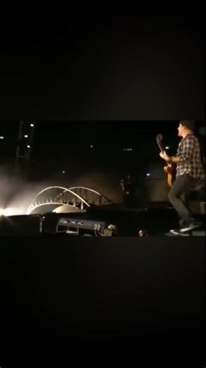 U2 - No Line On The Horizon (live in 2009) | U2 Wolves Brasil