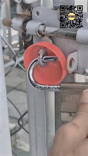 Simple DIY Lock Protector Using a Recycled Jar #9forge