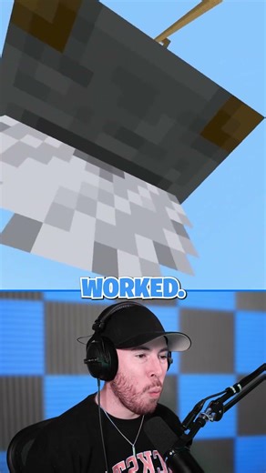 Steve Sawed The Wrold In HALF! *Minecraft*