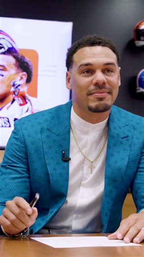 Officially a Bronco for life. 🧡💙 #broncos #justinsimmons #retirement #nfl