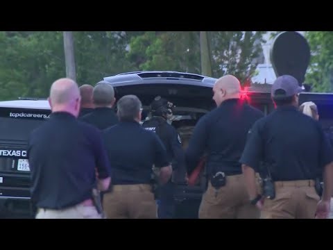 Search underway at home of Texas Killing Fields suspect