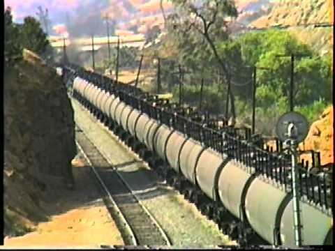 Tehachapi_(1992) SP - Oil Cans_Woodford, CA - GP60 #9703.