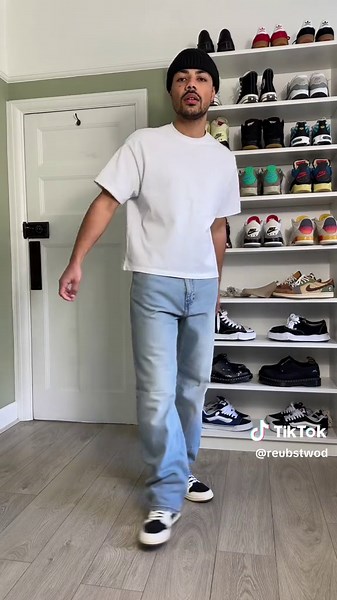 Enhance Your Style with Weekday Galaxy Jeans