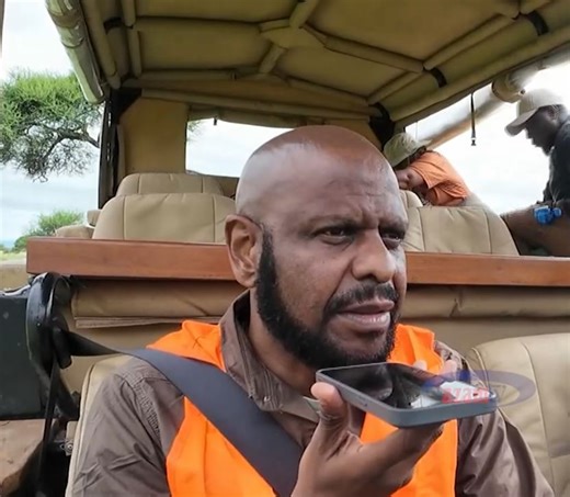 5.9K views · 179 reactions | SAFARI FIELD CHALLENGE 2025: “Sijawahi kukutana na mtu mnyenyekevu ambaye ni maarufu hivyo” maneno ya @sauda_kidanishow ambaye ni mwandaaji wa kipindi cha #SafariFieldChallenge2025 akimwelezea mwanahabari mashuhuri nchini, @salim_kikeke Uhondo huo utaanza kuushuhudia Jumamosi ya Juni 7, 2025 kupitia chaneli ya #AzamSports2HD saa 3:00 usiku (Imeandikwa na @allymufti_tz) #SafariFieldChallenge2025 #Viwanjani | AzamSports | Facebook
