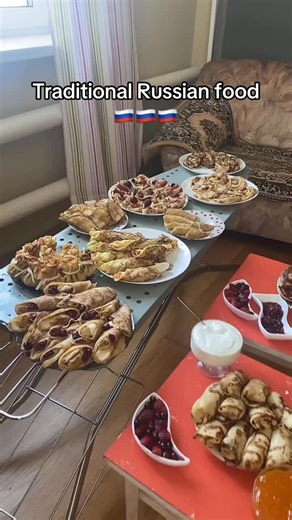 GORILLA GLUE 🤩💯😈🦍🔞 on Instagram: "Russian Gucci Mane showed a traditional Russian food 🤯🇷🇺 This is a folk pancakes - Oladushki & Blini ❤️ #food #pancakes #оладушки #russia #парадеевич"
