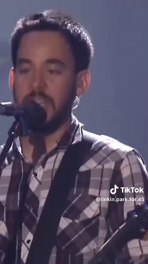 Linkin Park - One Step Closer Live Performance