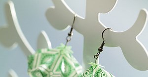 DIY : des boucles d'oreilles en origami