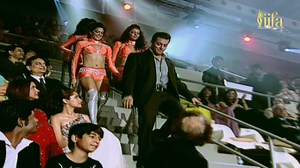 17M views · 588K reactions | Throwback to the iconic performance by the megastar #SalmanKhan at the stage of #IIFA2010 in Colombo. Relive the magic and witness the unmatched charisma again at IIFA Awards 2023 in Yas Island, Abu Dhabi! Get your tickets now at https://linktr.ee/iifaawards #IIFA2023 #IIFAONYAS #YasIsland #VisitAbuDhabi #Nexa #CreateInspire Yas Island Visit Abu Dhabi Miral NEXA Department of Culture and Tourism Salman Khan | IIFA Awards | Facebook