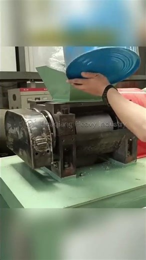 Double Roller Press Granulator for NPK Fertilizer Production | Fertilizer Making Machine for Sale