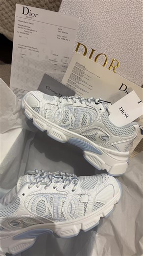 Blue and white cd trainers link in bio shop now 🩵✨ 2-3 days delivery 🚚 #instagram #winter2026 #sale #linkinbio #alogymset