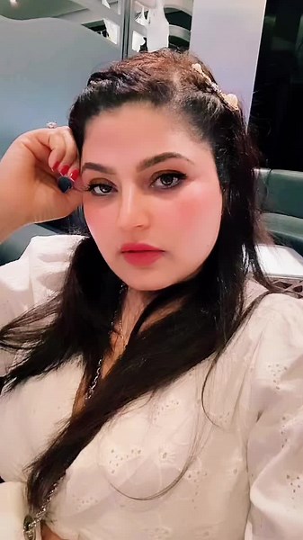 #rubyanderson83 #bollywood #oldschool #oldisgold #reels #instagram #msc #boohoo #fashiontiktok #fashio #style #friends #fashion #mac @boohoo