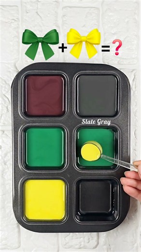 3 Beautiful Color Combinations | Charcoal Gray, Fresh Green & Warm Terracotta #colorconcept