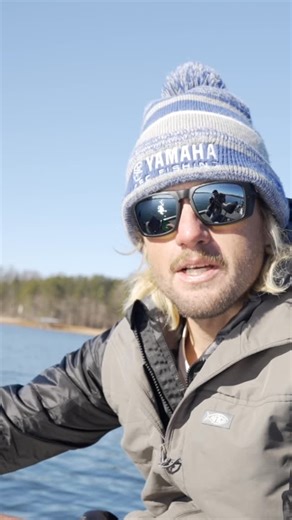 SonarPros on Instagram: "Walking through Emil’s bow setup for the 2026 Elite Series season. This event features FFS, so you’ll want to hear the how and why for his Humminbird/Garmin combo. #sonarpros #fishing #boatrigging #FFS #livescope #electronics"