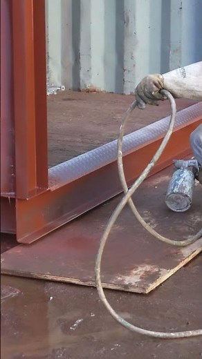 Fresh Paint, Fresh Look: Container Painting at Elite Container Terminals