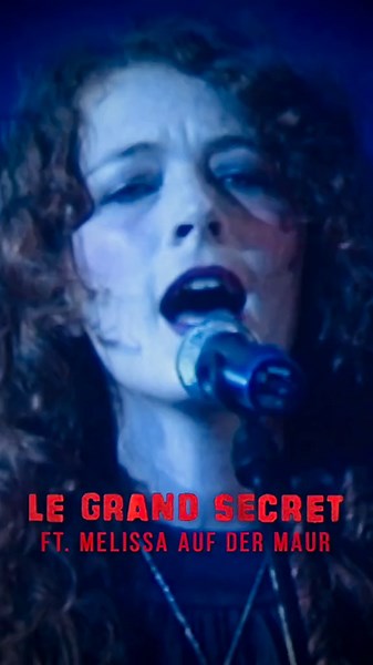 Le Grand Secret : Indochine en Concert à Paris 2003