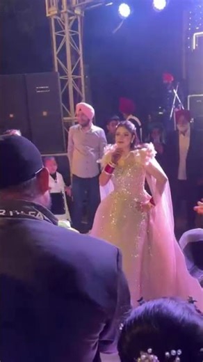 Dance performance by beautiful bride 🥰#punjabisong#dance#geeda#performance#bridedanceperformance