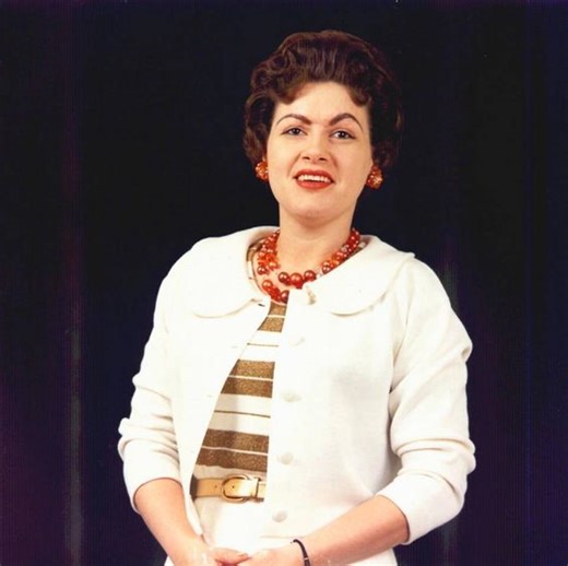 Love Letters In The Sand by Patsy Cline: A Timeless Ballad of Love and Loss - Rolling Stone