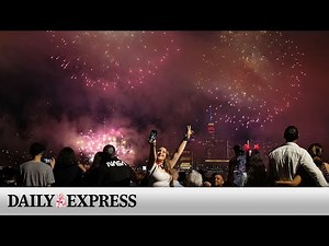 Thousands of fireworks light up New York on July 4