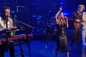 Watch: Maren Morris, Zedd Own 'Ellen' Stage With 'The Middle'