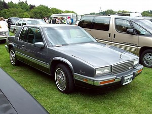 28 Cadillac Eldorado (1986)