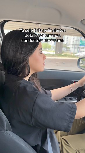 Ya solo faltan unos detalles y tenemos conductora designada 🤣 #humor #comedia #carros | Carolina Herrera