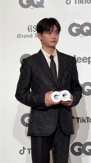 「GQ MEN OF THE YEAR 2025」ブレイクスルー・アクター賞を受賞した高橋文哉が来場。 GQ JAPANをフォローして 「GQ MEN OF THE YEAR 2025」の続報をお見逃しなく！ #GQJP_MOTY #GQMOTY #jeepjapan #GrandSeiko #竹鶴 #TikTok #高橋文哉 #FumiyaTakahashi Video by Hitomi Nomura, Ino Sho
