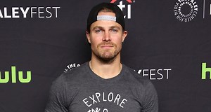 Stephen Amell Stands With Melissa Benoist & Emily Bett Rickards After ‘Arrow’ EP Suspended For Harassment
