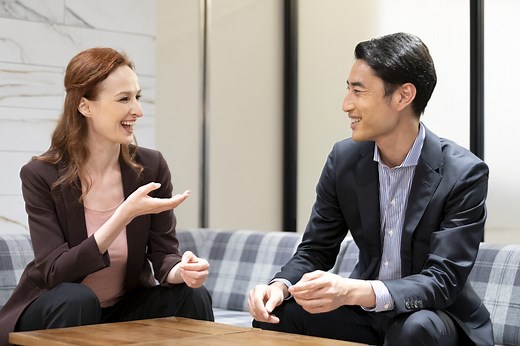 【動画解説付き】英語面接での挨拶とアイスブレイクのポイント