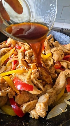 The honey and soy sauce makes these fajitas irresistible.