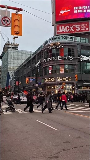 Toronto life, Downtown Toronto City life Canada Ontario 4k