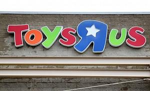 Seasonal Toys ‘R’ Us shop officially opens in Westlake