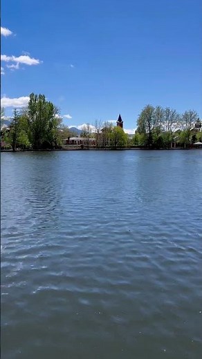 Escape to tranquility with the calming lake sounds (Pure Water Sounds)