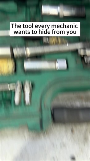 The tool every mechanic wants to hide from you #AutoRepair #obd2scanner #fyp #mechaniclife #mechanics #autorepair