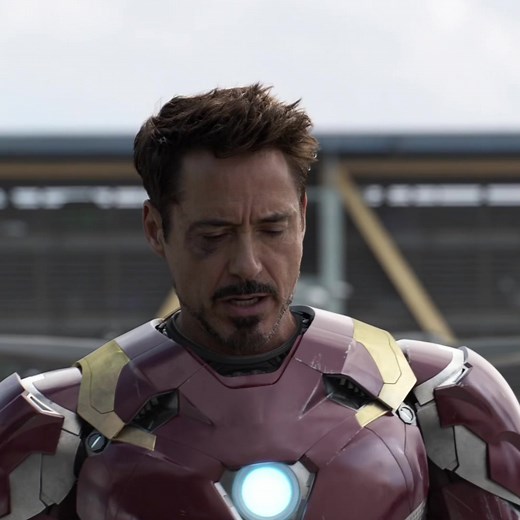 Железный человек (Iron Man) — это популярный супергерой комиксов Marvel и Кинематографической вселенной Marvel (КВМ), настоящее имя которого — Энтони Эдвард «Тони» Старк. Он гений, миллиардер, плейбой и филантроп, который создал высокотехнологичную броню, чтобы защищать мир, часто используя ее в составе команды Мстителей#marvel #мстители #железныйчеловек