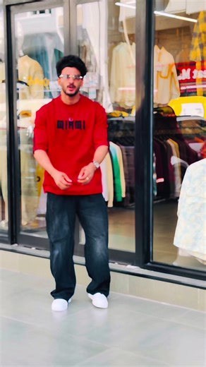 Oversized T-shirts: The Ultimate Style Guide