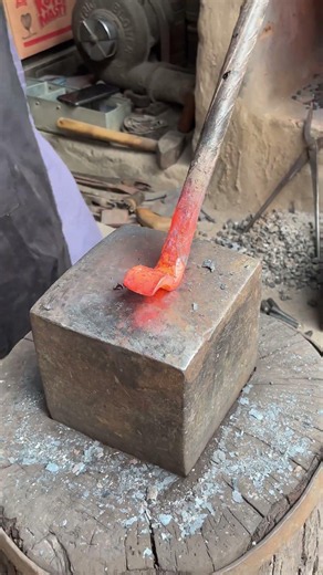 Straightening a Heavy Bent Iron Rod with Hot Forging 🔥 | Satisfying Blacksmithing #shorts