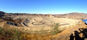 Landscapes of Waste: The Fresh Kills Story: From World's Largest Garbage Dump to a World-Class Park