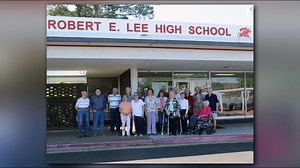 Inaugural class of Robert E. Lee High School seniors gather for photo ahead of building's demolition