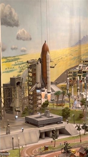 This Mini Space Shuttle Launch Looks Completely Real! 😮