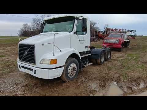 2007 Volvo VNM DayCab Truck | Sexton Auctioneers December 2025 Online Equipment Auction