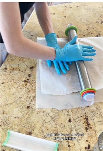No hate, just the easiest way to make cake pops with few simple tools 😅🫶🏻 The number one tool: this rolling pin 🤭#creatorsearchinsights
