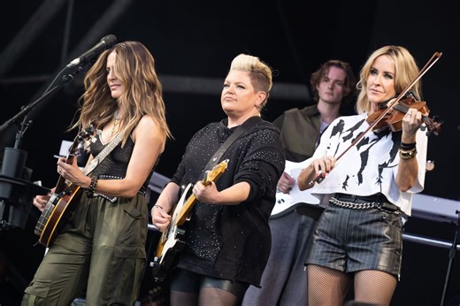 What happened to Dixie Chicks? John Rich slams Zach Bryan's anti-ICE song, linking it to the band’s 2003 George Bush controversy