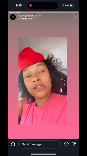 Anron the plumber girl got me dead yo 😂😂😂 | Darius DK