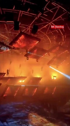 China’s 360° Rotating High-Tech Theater 🎭 | Immersive Stage Experience