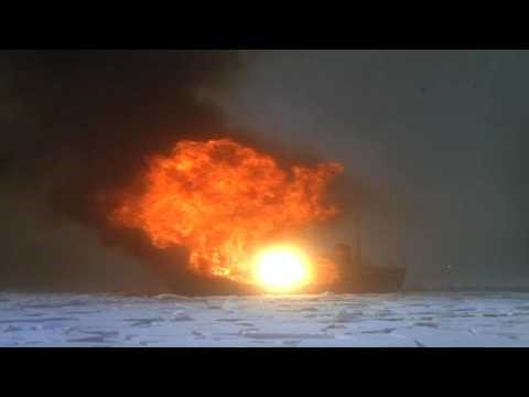 Hell Below Zero, Ships Collide (Icy Sea)