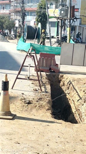 Cable Laying #electricalwork #sitework #engineeringlife #excavator #undergroundcable #cablelaying