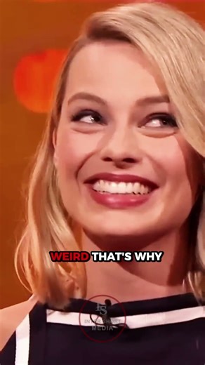 Harrison Ford Makes Margot Robbie Flustered on Camera